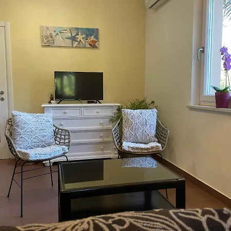 アパート Grand Pool Ika-opatija *