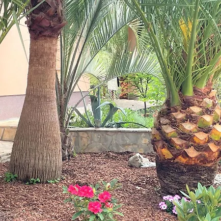 アパート Grand Pool Ika-opatija *