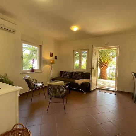 アパート Grand Pool Ika-opatija